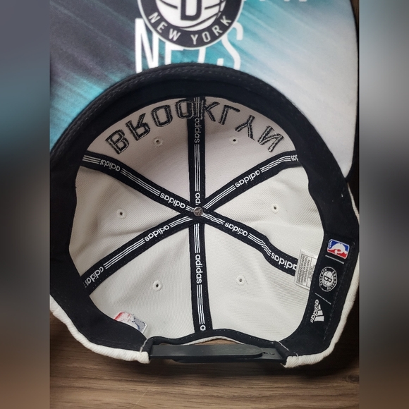 Adidas Brooklyn Nets On Court NBA Snapback Adjustable Hat White Black - Picture 6 of 7